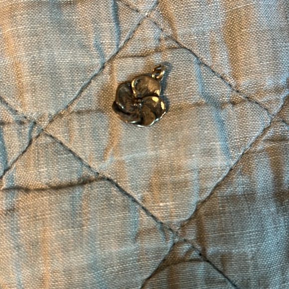 Pansy Charm for Bracelet - Picture 3 of 3